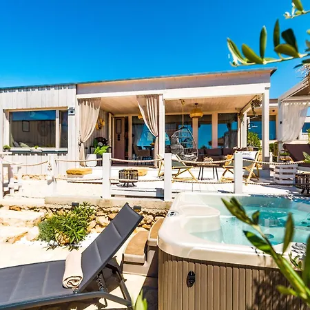 Buqez Eco Resort - Villa 18 - Direkt Am Strand Drage Exterior photo